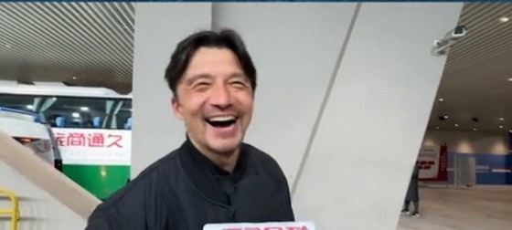 帶孩子和帶球隊(duì)哪個(gè)更累？謝暉笑言：都累，但帶孩子更累