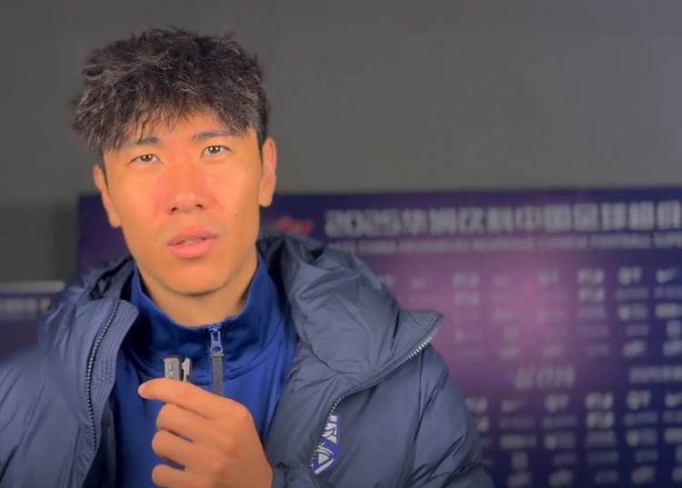 劉奕鳴：今年新援很多還需要磨合期，保持狀態(tài)相信下一場能拿下