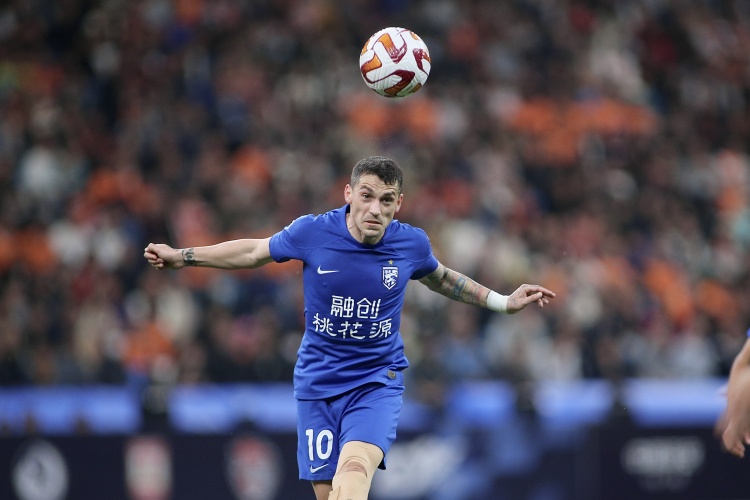 斯基拉：中超舊將斯坦丘接近免簽加盟熱那亞，合同期限到2027年