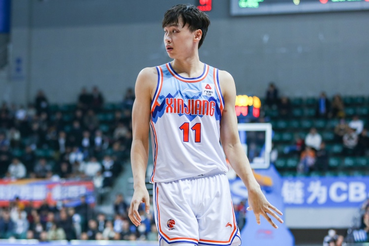 中規(guī)中矩！齊麟8中4拿到15分6籃板 有4失誤&正負(fù)值-10