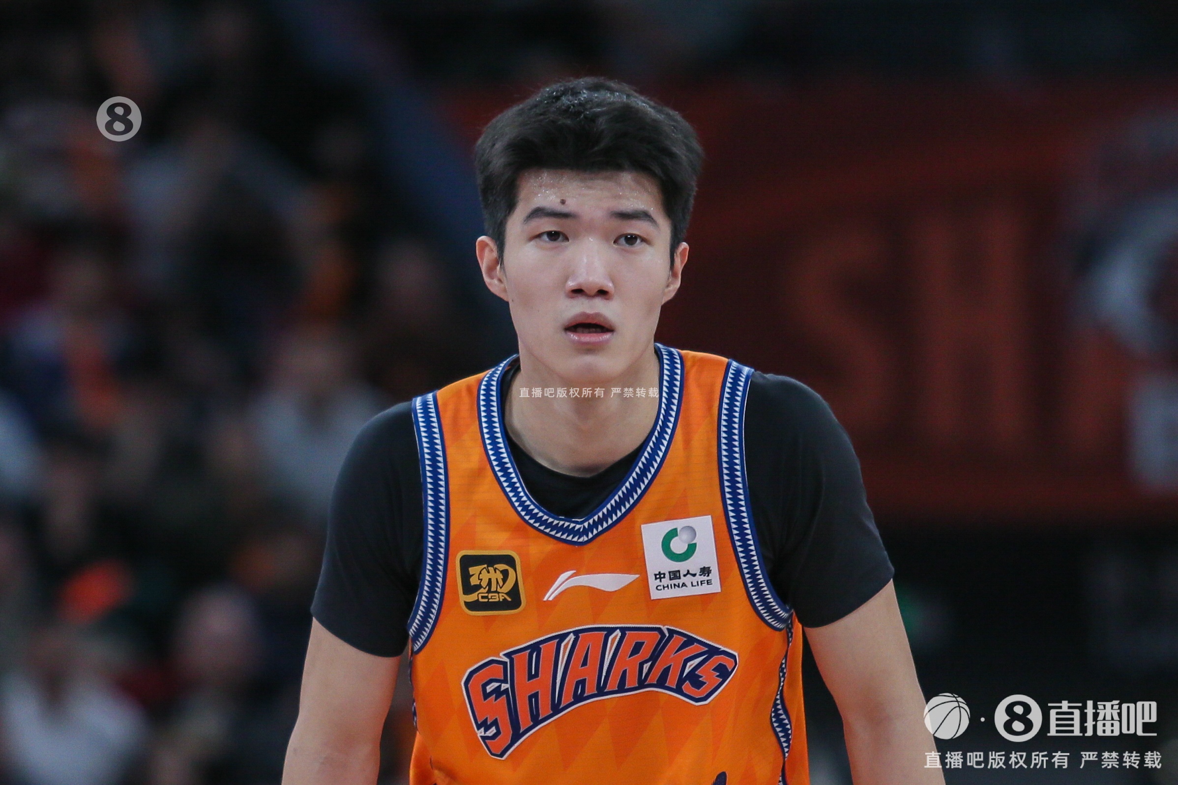 率先發(fā)力！偰李永煒首節(jié)5中4拿到11分 三分4中3
